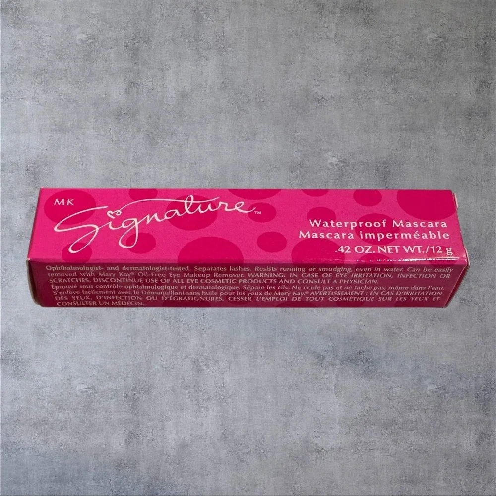 HTF Mary Kay MK Signature Waterproof Mascara Black 9220 Noir 0.42 oz New in Box‎